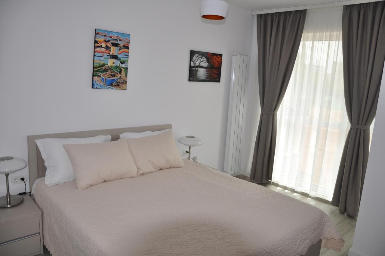 Simo Velier Residence Mamaia Eksteriør billede